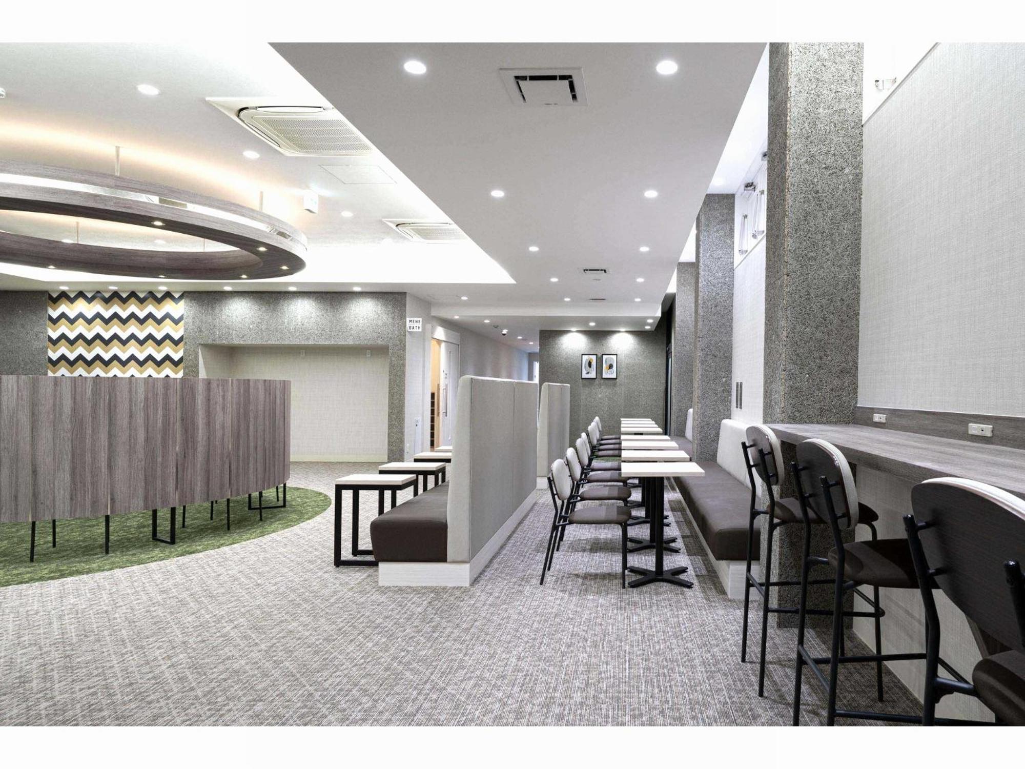Capsule Hotel J Garden Shin-Osaka Exterior foto